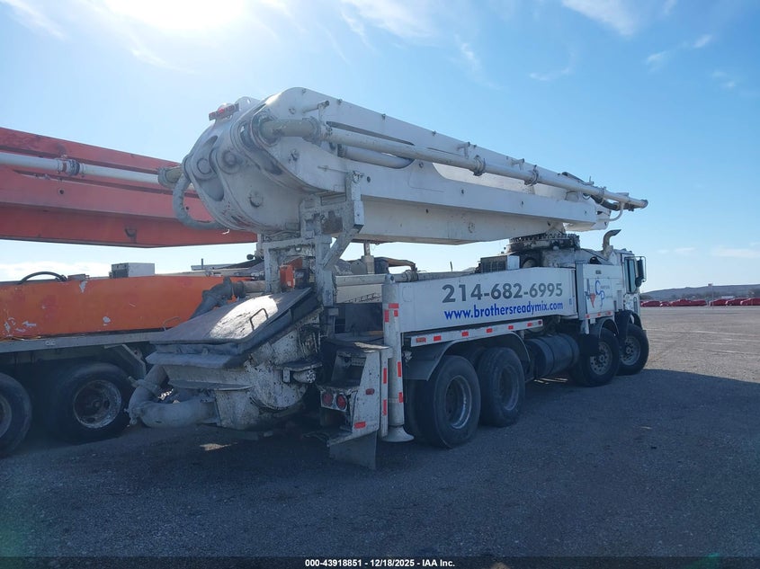 2000 Mack 600 Mr600 VIN: 1M2K197C4YM016342 Lot: 43918851
