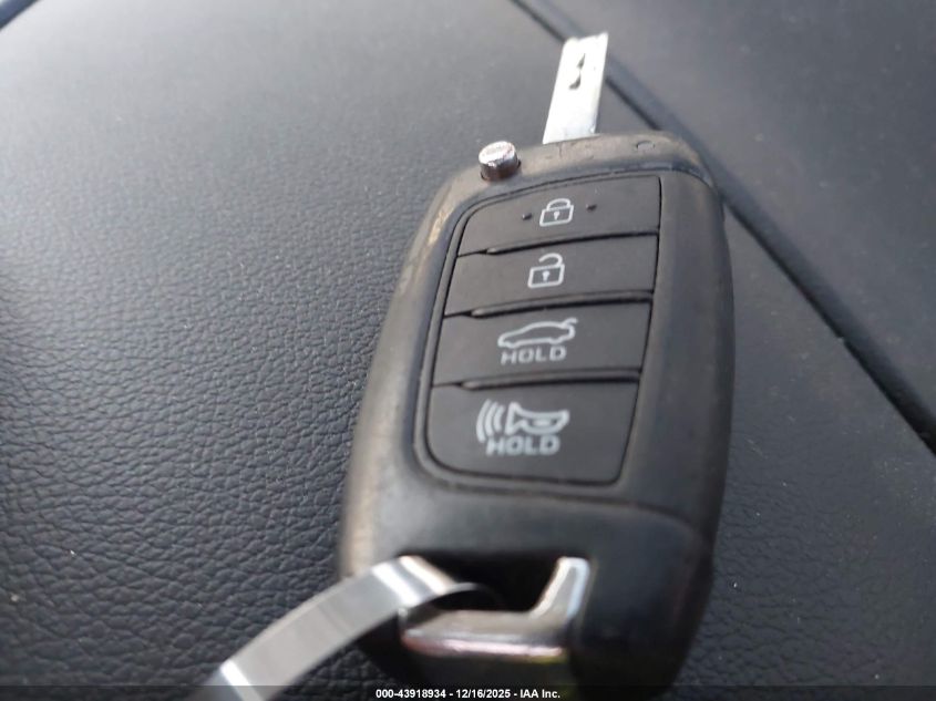 2019 Hyundai Accent Sel VIN: 3KPC24A3XKE056514 Lot: 43918934