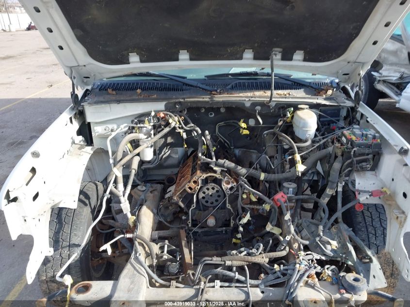 2004 Chevrolet Suburban 1500 Lt VIN: 3GNFK16Z84G301401 Lot: 43919033