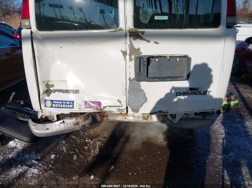 2002 Chevrolet Express VIN: 1GCFG25M121116155 Lot: 43919047