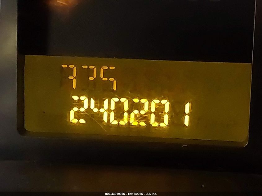 2008 Hummer H3 Suv VIN: 5GTEN43E388188900 Lot: 43919056