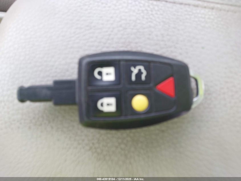 2006 Volvo S40 2.4I VIN: YV1MS382762204885 Lot: 43919104