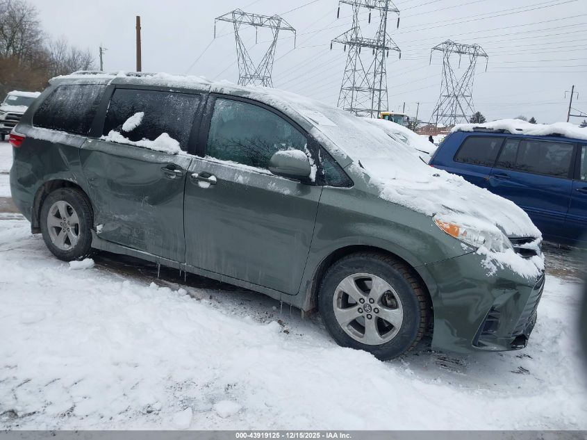 TOYOTA SIENNA LE 8 PASSENGER