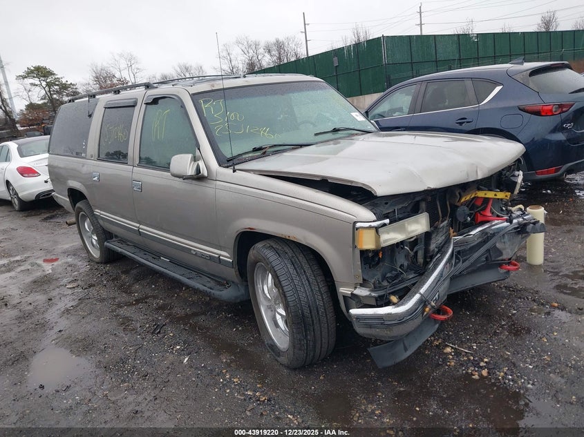 1GNFK16R6XJ489175 1999 Chevrolet Suburban 1500 Lt auction photo 1
