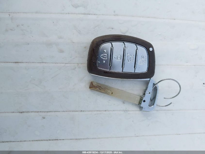 2019 Hyundai Ioniq Hybrid Sel VIN: KMHC75LC2KU114696 Lot: 43919234