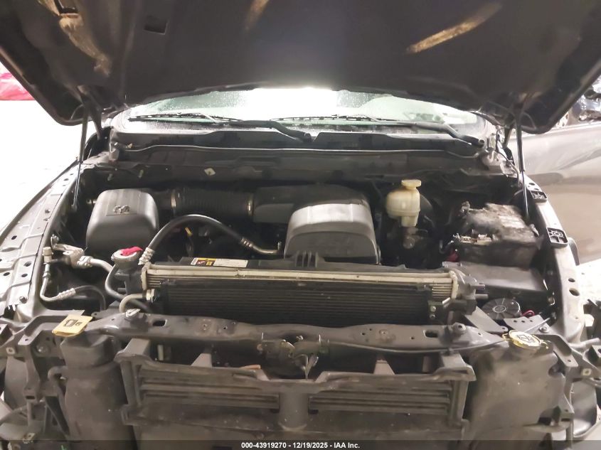 2018 Ram 1500 Express 4X4 6'4 Box VIN: 1C6RR7FG2JS158976 Lot: 43919270