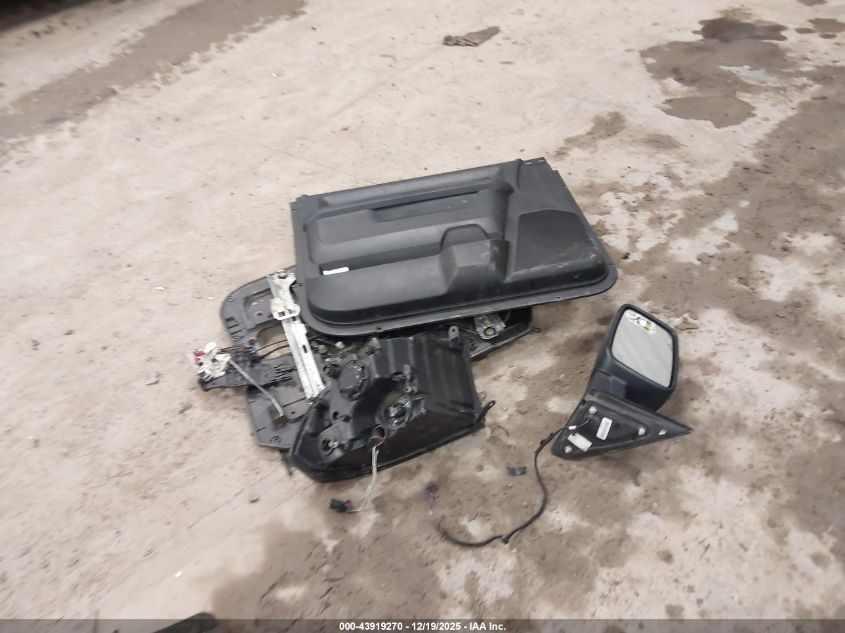 2018 Ram 1500 Express 4X4 6'4 Box VIN: 1C6RR7FG2JS158976 Lot: 43919270