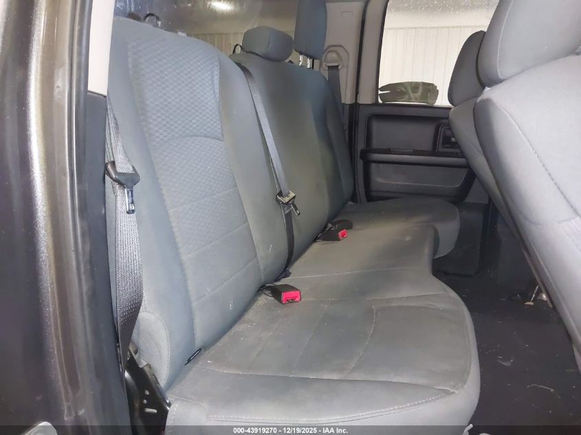 2018 Ram 1500 Express 4X4 6'4 Box VIN: 1C6RR7FG2JS158976 Lot: 43919270