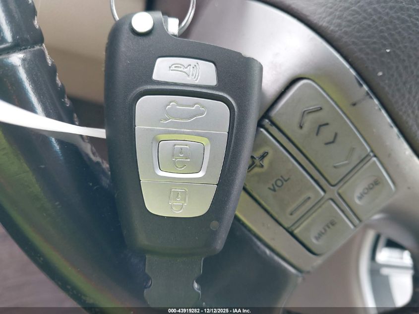 2008 Hyundai Veracruz Gls/Limited/Se VIN: KM8NU13C18U031330 Lot: 43919282