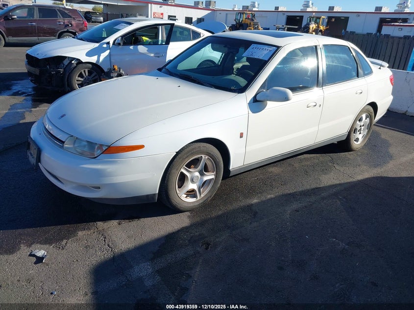 1G8JW54R31Y536527 2001 SATURN LW photo no. 2
