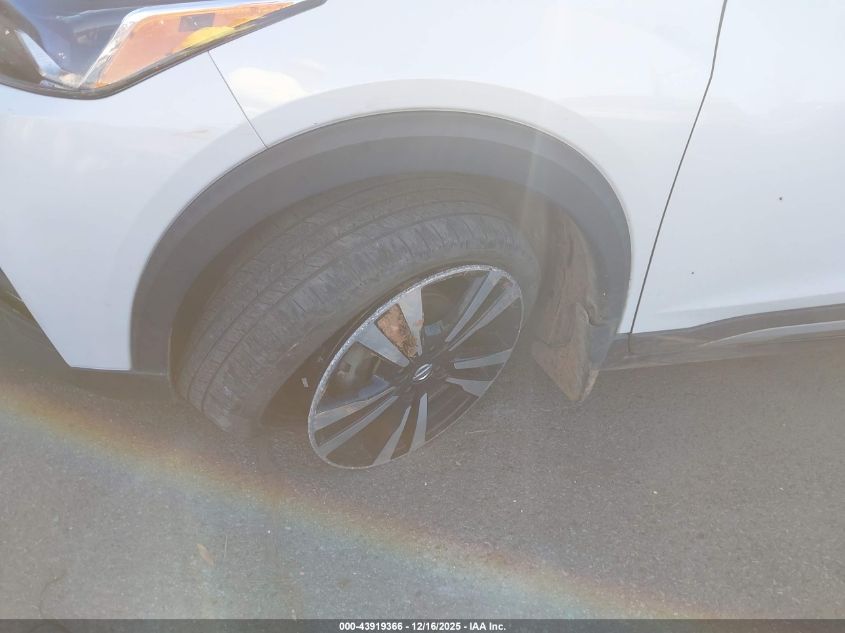 2018 Nissan Kicks Sr VIN: 3N1CP5CU7JL506551 Lot: 43919366