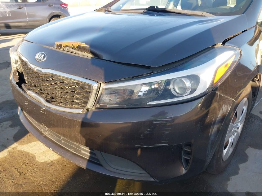 2018 Kia Forte Lx VIN: 3KPFK4A79JE220883 Lot: 43919431