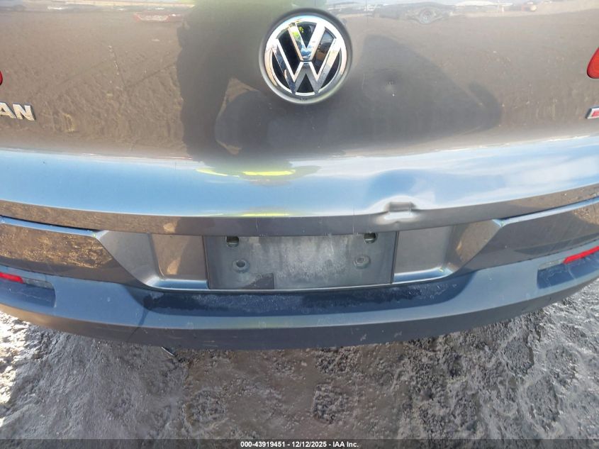 2016 Volkswagen Tiguan R-Line/S/Se/Sel VIN: WVGBV7AX4GW539271 Lot: 43919451