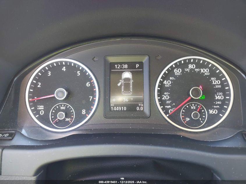 2016 Volkswagen Tiguan R-Line/S/Se/Sel VIN: WVGBV7AX4GW539271 Lot: 43919451