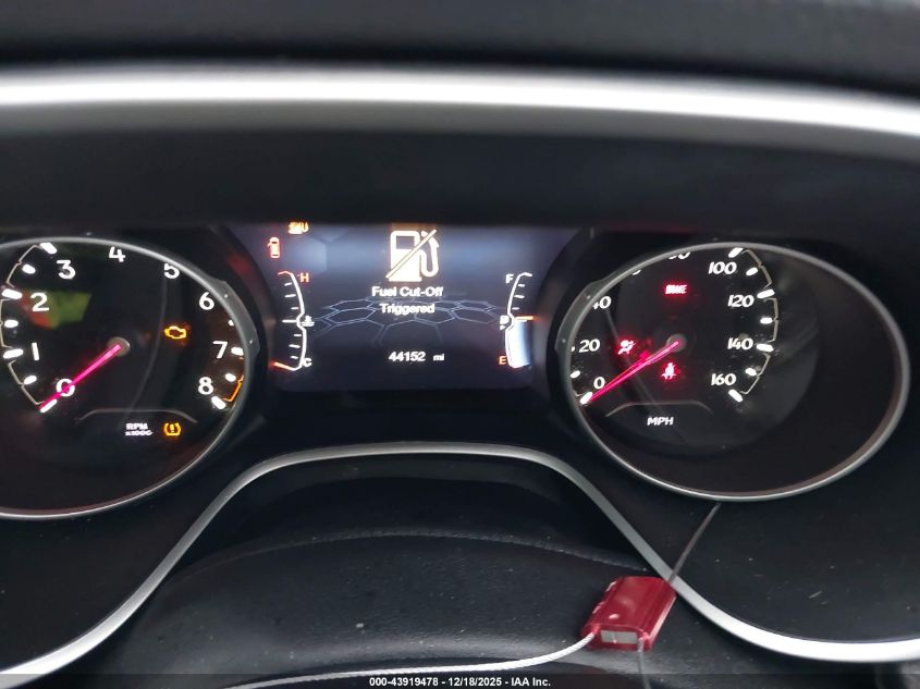 2018 Jeep Compass Latitude 4X4 VIN: 3C4NJDBB8JT117175 Lot: 43919478