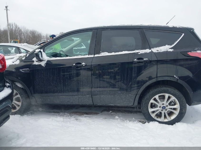 2017 Ford Escape Se VIN: 1FMCU9GD8HUD47817 Lot: 43919480