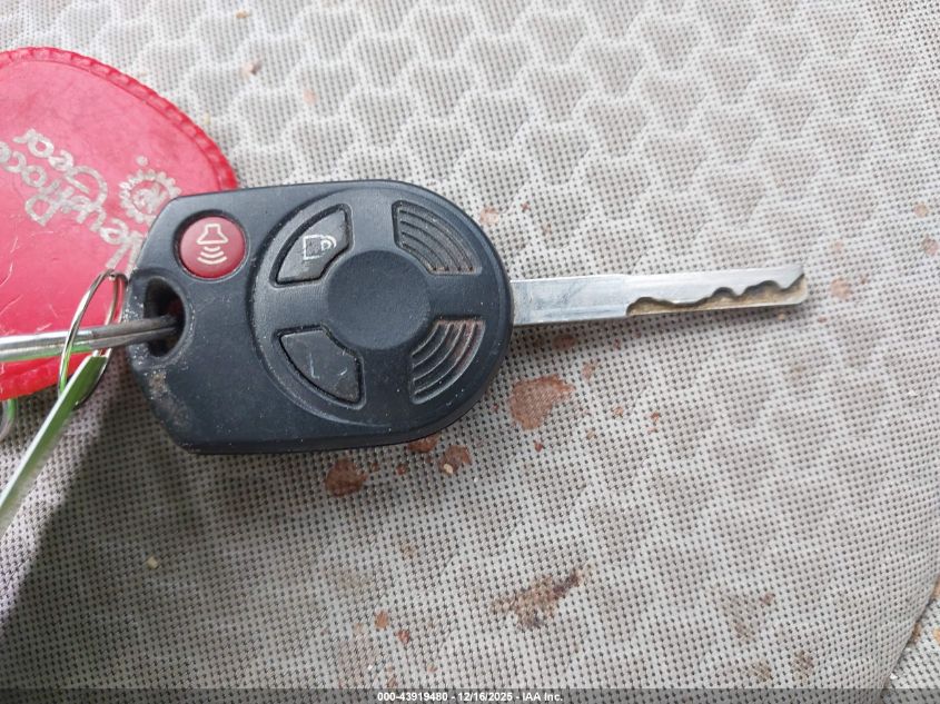 2017 Ford Escape Se VIN: 1FMCU9GD8HUD47817 Lot: 43919480