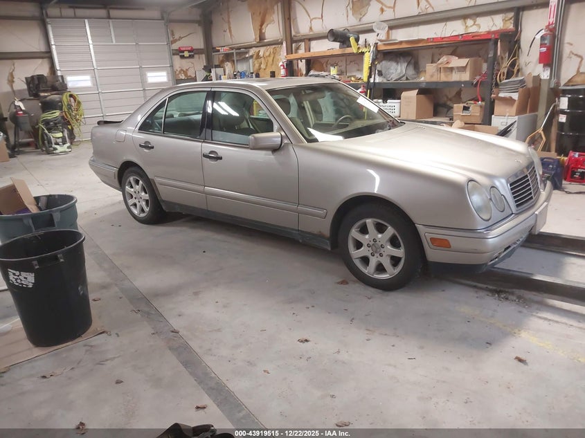 WDBJF82HXXX015190 1999 Mercedes-Benz E 320 Awd auction photo 1