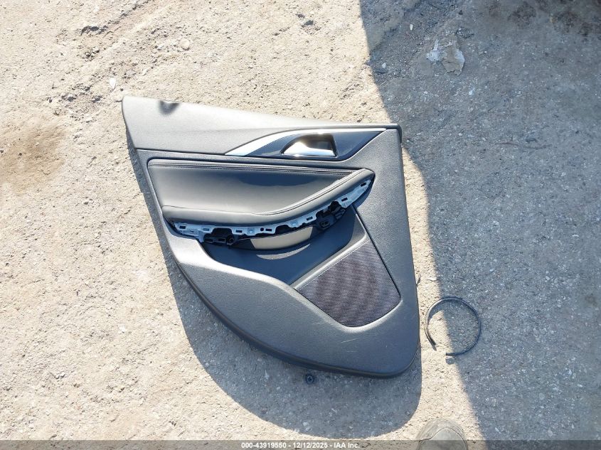 2018 Infiniti Qx30 Luxury VIN: SJKCH5CP0JA054581 Lot: 43919550