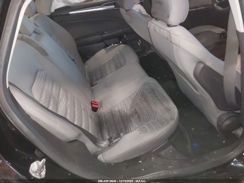 2016 Ford Fusion S VIN: 3FA6P0G70GR222630 Lot: 43919640