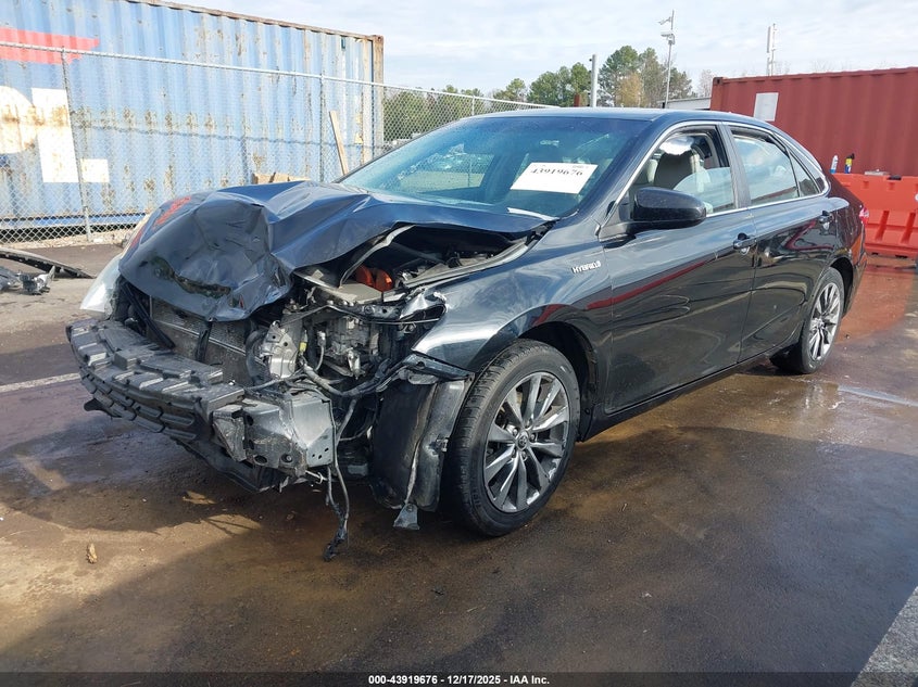 2015 Toyota Camry Hybrid Xle