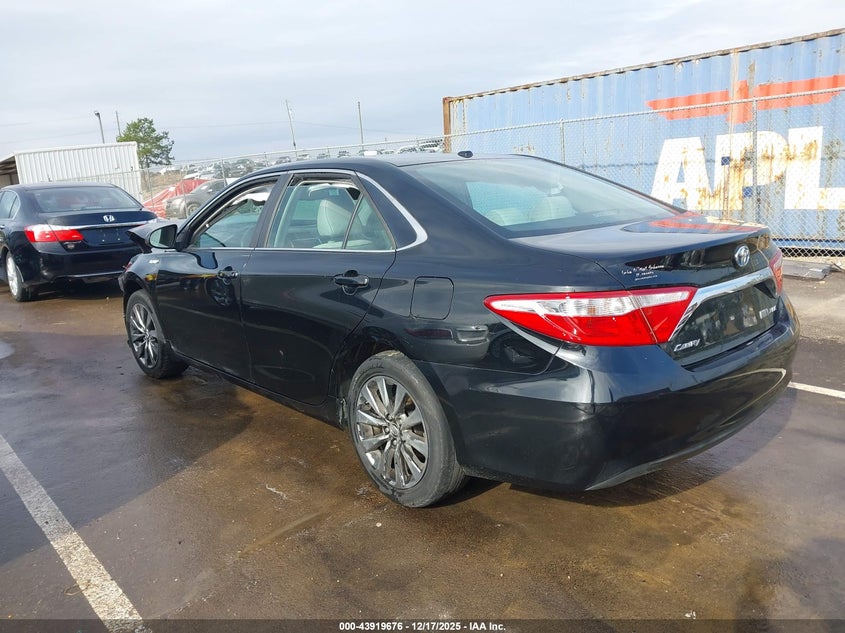 2015 Toyota Camry Hybrid Xle