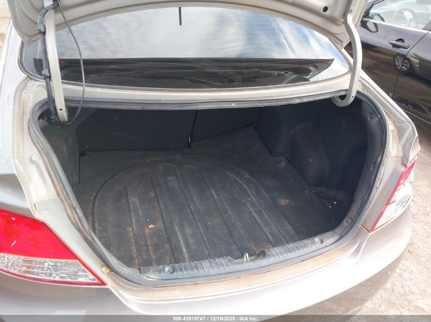 2014 Hyundai Accent Gls VIN: KMHCT4AE5EU658740 Lot: 43919747