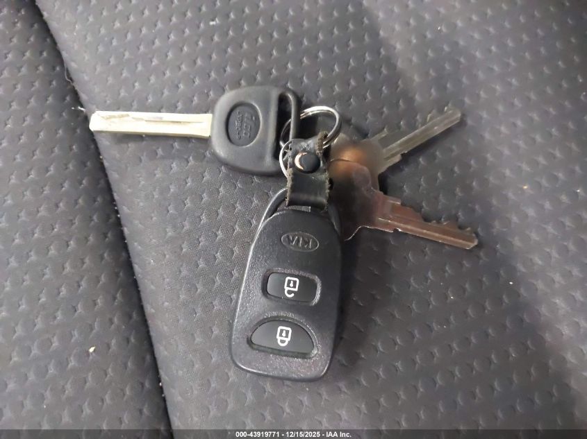 2011 Kia Sorento Lx VIN: 5XYKT4A19BG154430 Lot: 43919771