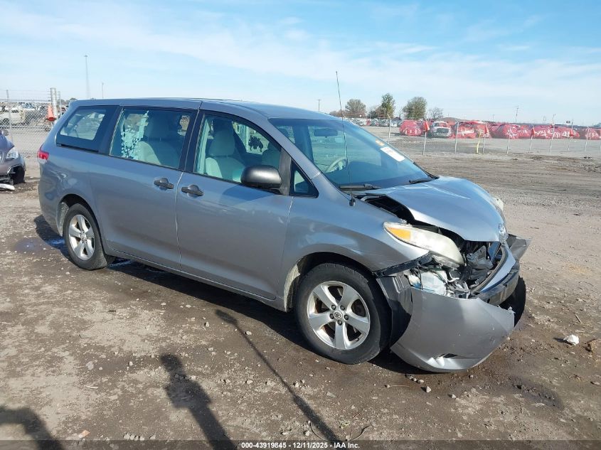 TOYOTA SIENNA BASE 7 PASSENGER