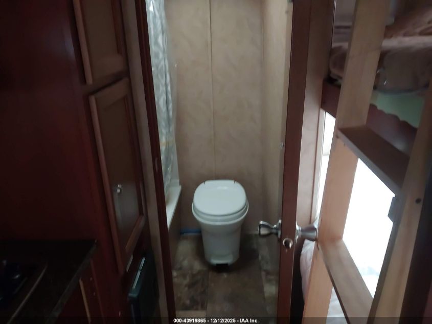 2015 Coachmen Clipper Ul VIN: 5ZT2CWFC5F5104675 Lot: 43919865