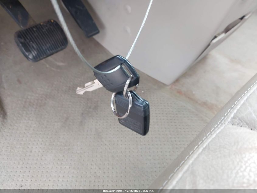 2005 Mercury Monterey Luxury VIN: 2MRDA22245BJ06186 Lot: 43919995