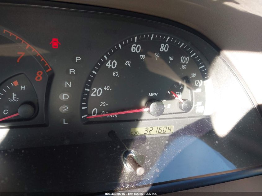 2003 Toyota Camry Le VIN: 4T1BE32K53U689388 Lot: 43920015