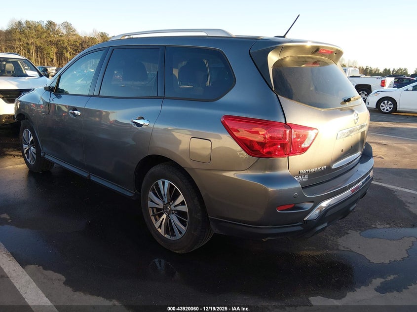 Nissan PATHFINDER — thumbnail 3