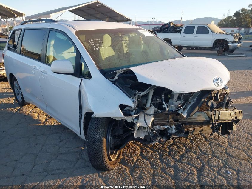TOYOTA SIENNA LE 8 PASSENGER