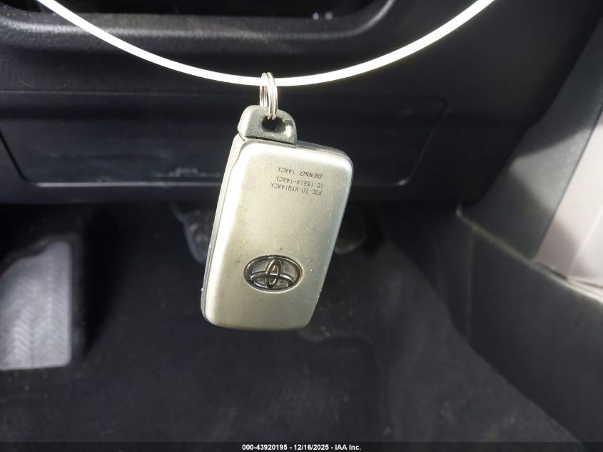 2015 Toyota 4Runner Limited VIN: JTEBU5JR0F5209561 Lot: 43920195