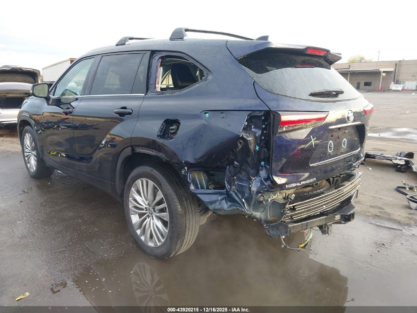 2022 Toyota Highlander Platinum VIN: 5TDFZRBH8NS228727 Lot: 43920215