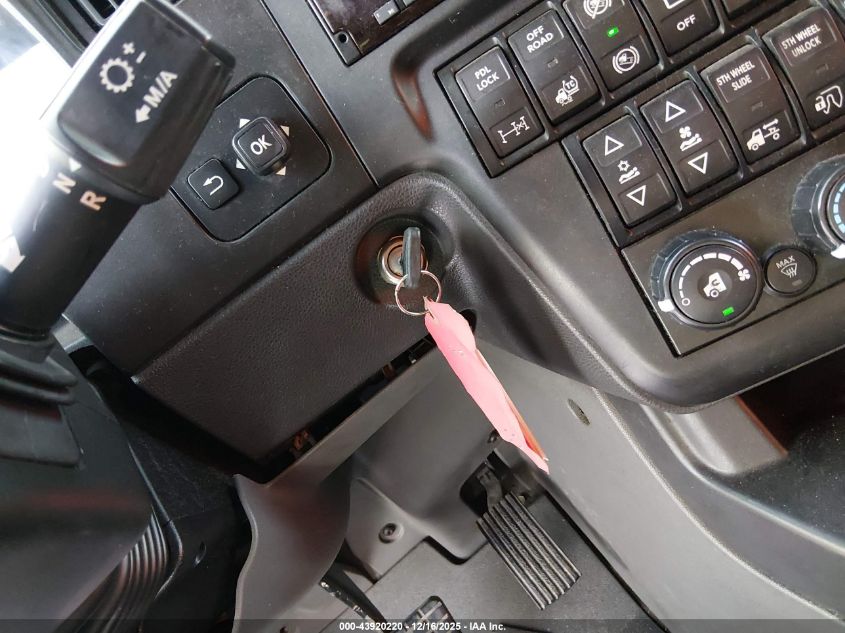 2019 International Lt VIN: 3HSDZAPR1KN311584 Lot: 43920220