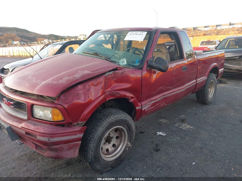 1996 GMC Sonoma VIN: 1GTCS1944T8527354 Lot: 43920261
