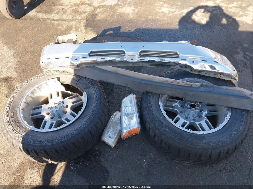 2004 Chevrolet Silverado 2500Hd Ls VIN: 1GCHC23244F208601 Lot: 43920312