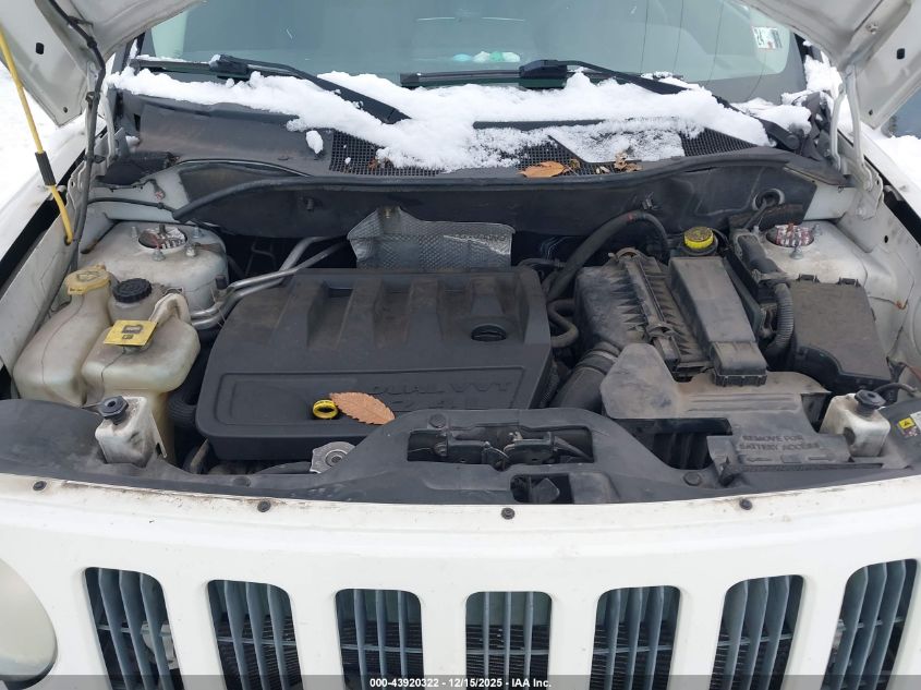 2008 Jeep Patriot Sport VIN: 1J8FT28W38D775623 Lot: 43920322