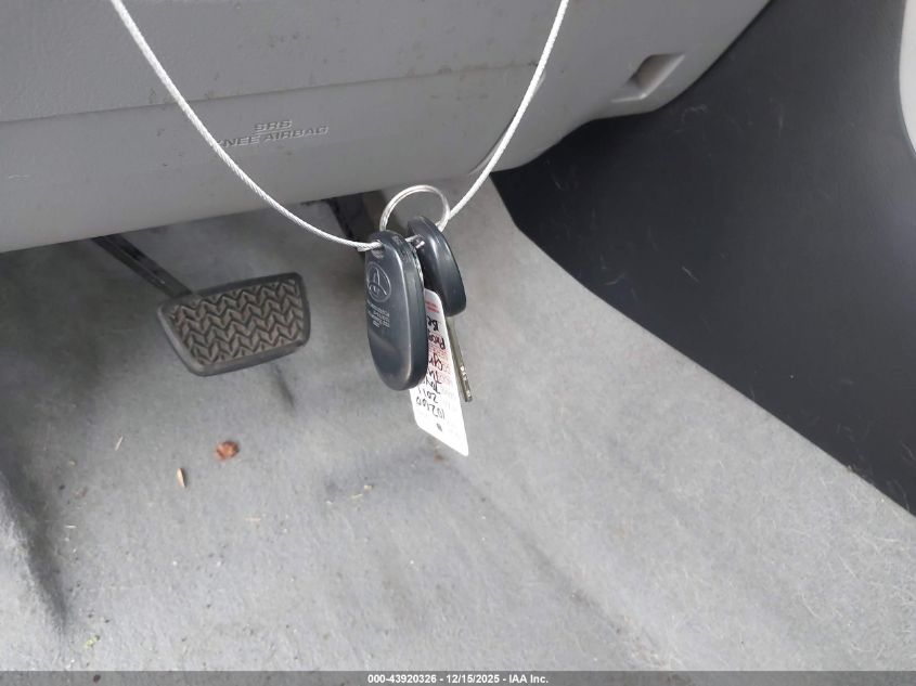 2011 Toyota Tundra Grade 5.7L V8 VIN: 5TFDY5F16BX172678 Lot: 43920326