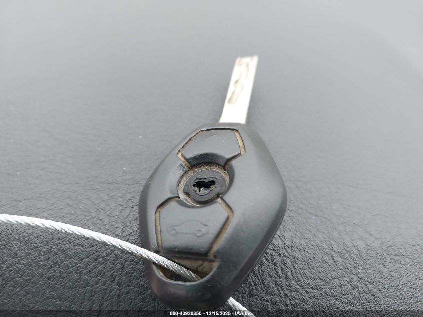 2001 BMW 325I VIN: WBAAV33411EE77580 Lot: 43920350