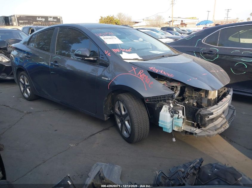 TOYOTA PRIUS THREE TOURING