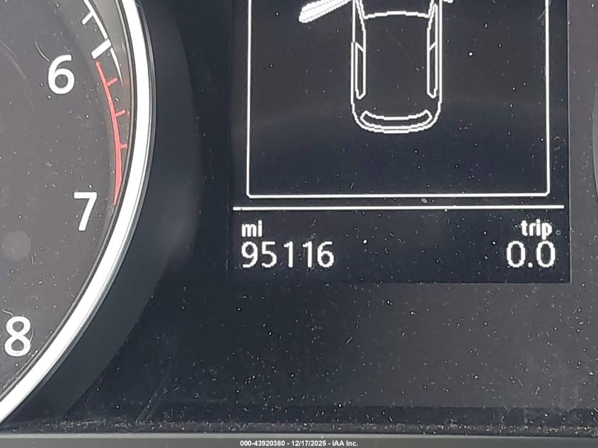 2017 Volkswagen Golf Tsi S 4-Door/Tsi Wolfsburg Edition 4-Door VIN: 3VW117AU7HM075019 Lot: 43920380