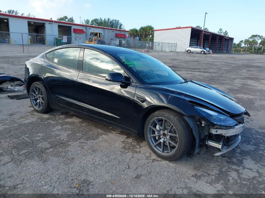 TESLA MODEL 3 REAR-WHEEL DRIVE