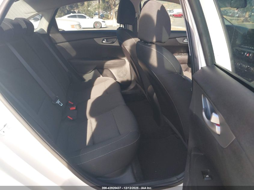 2021 Kia Forte Lxs VIN: 3KPF24AD7ME403273 Lot: 43920437