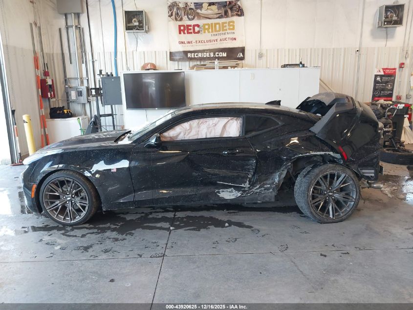 2019 Chevrolet Camaro 1Lt VIN: 1G1FB1RS8K0149735 Lot: 43920625