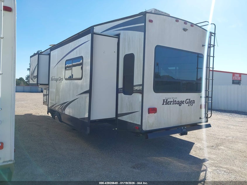 FOREST RIVER 34FT 2019 VIN 4X4FWBE28KV702338