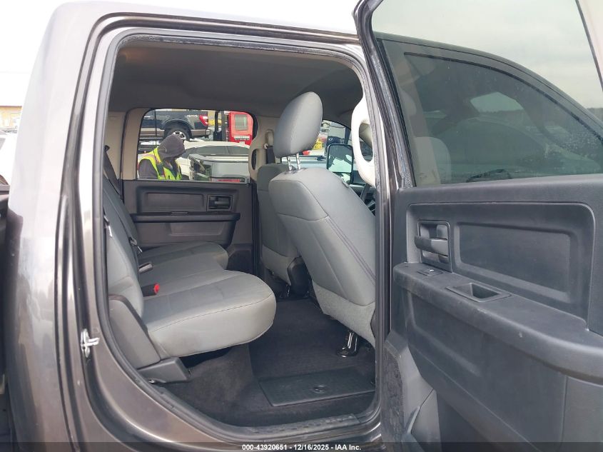 2018 Ram 3500 Tradesman 4X4 8' Box VIN: 3C63RRGL3JG120385 Lot: 43920651