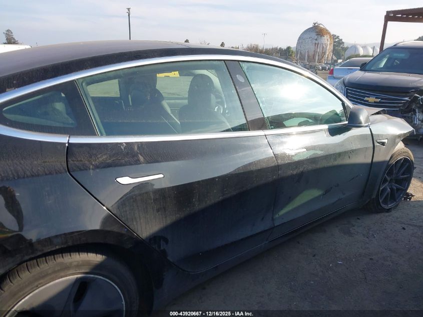 2018 Tesla Model 3 Long Range/Mid Range VIN: 5YJ3E1EA0JF165765 Lot: 43920667